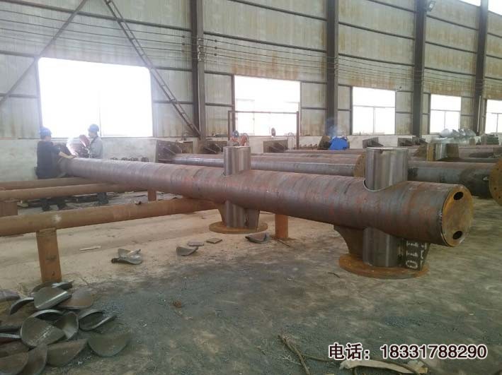 Φ273、Φ325懸臂式交通標志桿加工廠家